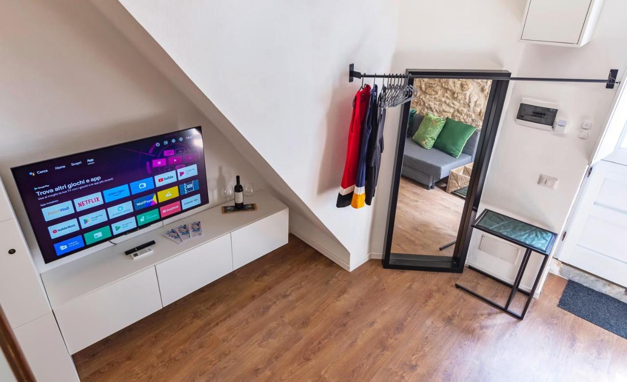 Tati'S House - Apartment Ortigia Wifi Сиракуза Екстериор снимка